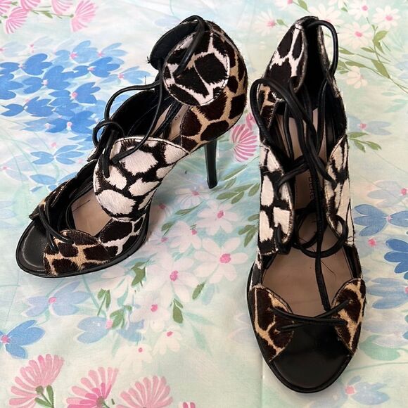 10 Crosby Derek Lam Animal Print Hair On Lace Up Heels 6 - Picture 1 of 13